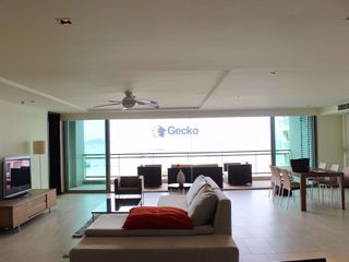 For rent 3 bedrooms condo in Bang Lamung, Chonburi