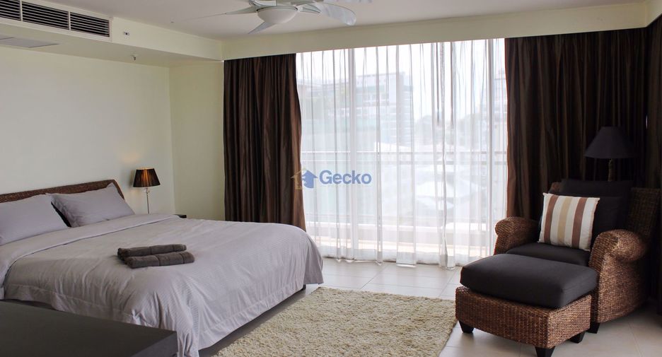 For rent 3 bedrooms condo in Bang Lamung, Chonburi