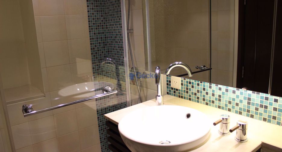 For rent 3 bedrooms condo in Bang Lamung, Chonburi