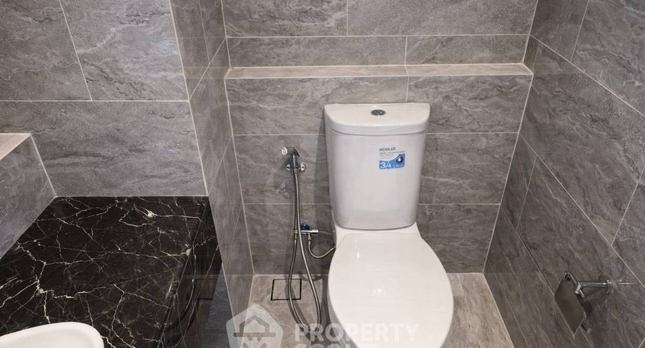 For sale 1 bed condo in Huai Khwang, Bangkok
