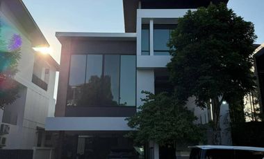 For rent 4 bedrooms house in Bueng Kum, Bangkok