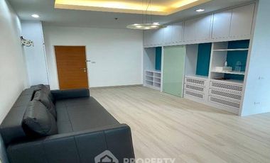 For rent 2 bedrooms condo in Chatuchak, Bangkok