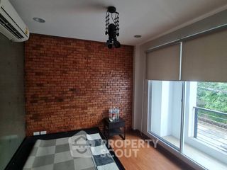 For rent 3 bedrooms townhouse in Chom Thong, Bangkok