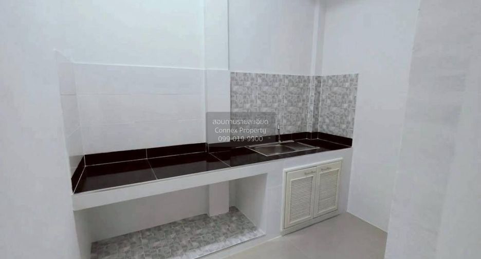 Casa adosada en venta de 2 habitaciones en Thawi Watthana, Bangkok