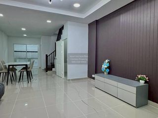 For sale 3 bedrooms townhouse in Sai Noi, Nonthaburi