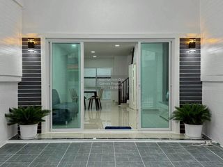 For sale 3 bedrooms townhouse in Sai Noi, Nonthaburi