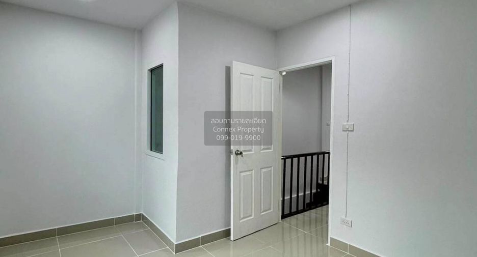 For sale 3 bedrooms townhouse in Sai Noi, Nonthaburi