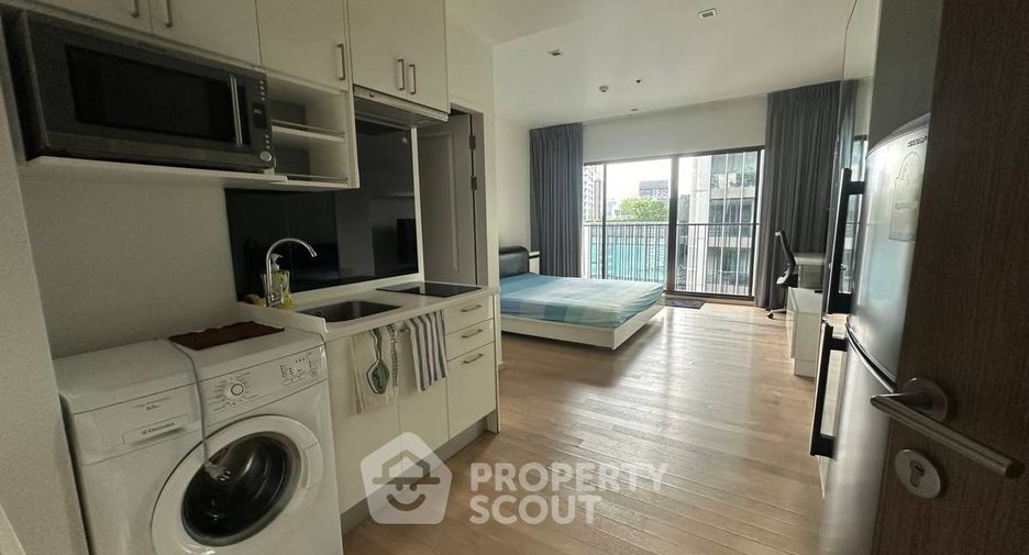 For rent 1 bed condo in Khlong Toei, Bangkok