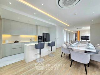 For rent 3 bedrooms apartment in Mueang Samut Prakan, Samut Prakan