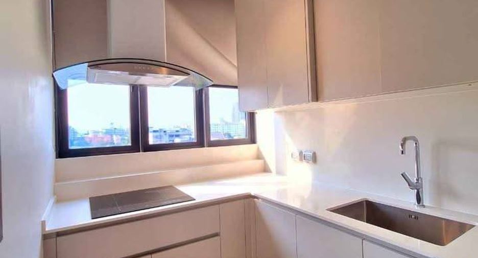 For rent 3 bedrooms apartment in Mueang Samut Prakan, Samut Prakan
