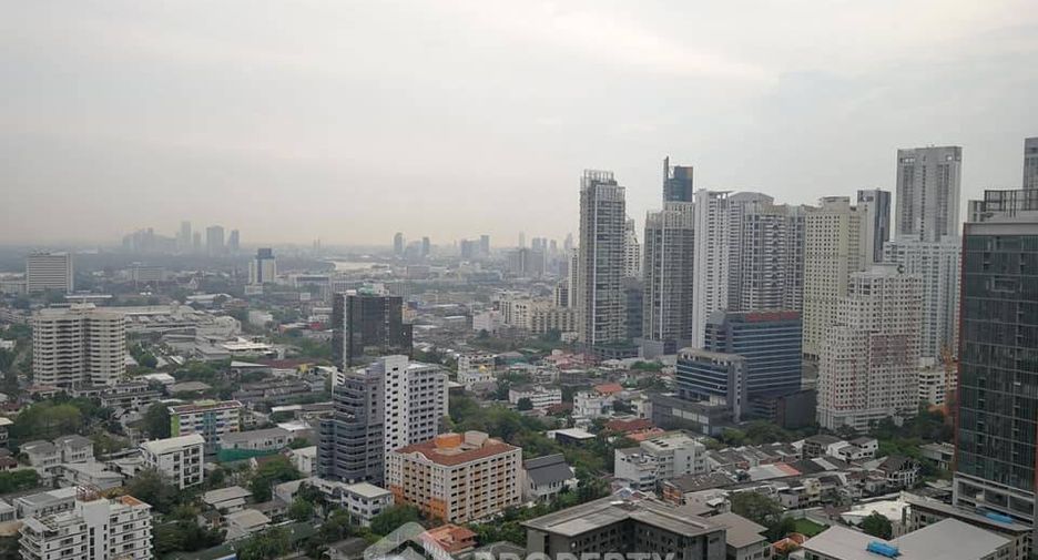 Condo en alquiler de 1 habitaciones en Khlong Toei, Bangkok