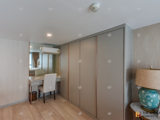À vendre 2 chambres condo à Sathon, Bangkok
