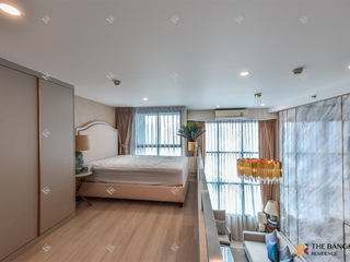 À vendre 2 chambres condo à Sathon, Bangkok