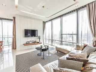 À vendre 2 chambres condo à Sathon, Bangkok