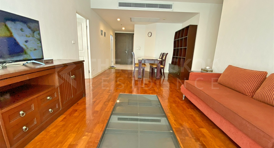 For rent 2 bedrooms condo in Khlong Toei, Bangkok