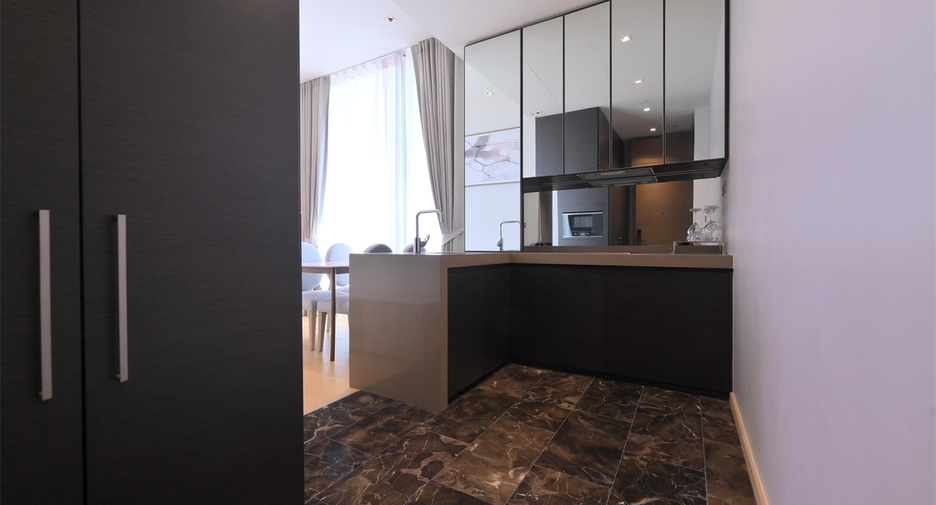 For rent 1 bed condo in Pathum Wan, Bangkok