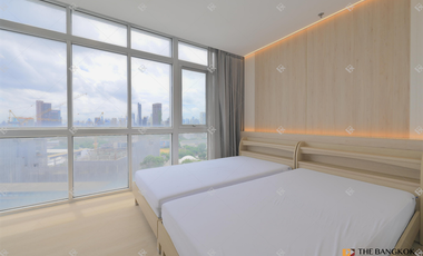 À louer 3 chambres condo à Khlong Toei, Bangkok