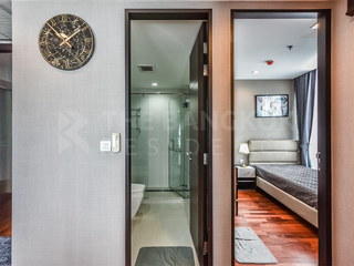 For sale 2 ベッドルーム condo in Pathum Wan, Bangkok