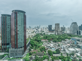 À louer 2 chambres condo à Pathum Wan, Bangkok