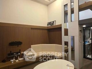 For rent 3 bedrooms condo in Bang Rak, Bangkok