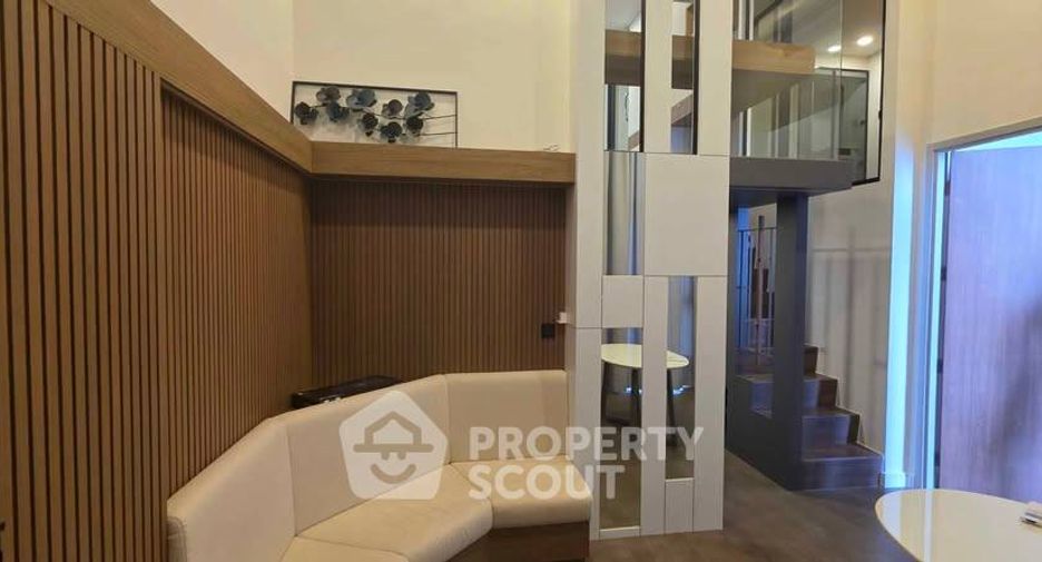 For rent 3 bedrooms condo in Bang Rak, Bangkok