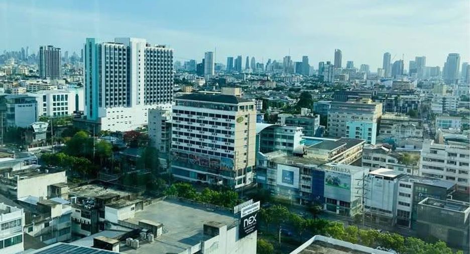À louer 1 chambre condo à Huai Khwang, Bangkok