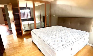 For rent 3 bedrooms condo in Pathum Wan, Bangkok