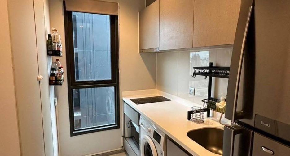 Wohnung zur Miete mit 2 Zimmer in Huai Khwang, Bangkok