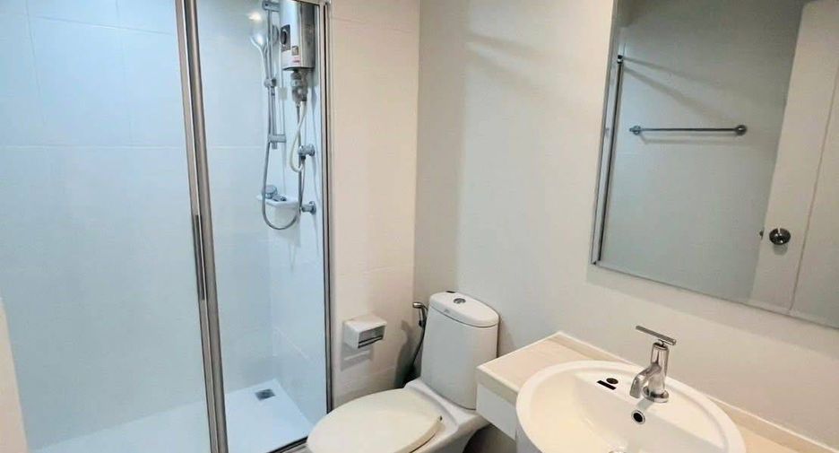 Condo en alquiler de 2 habitaciones en Phra Khanong, Bangkok