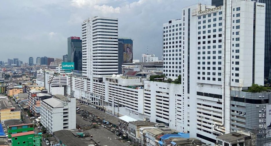 Wohnung zur Miete mit 1 Zimmer in Huai Khwang, Bangkok