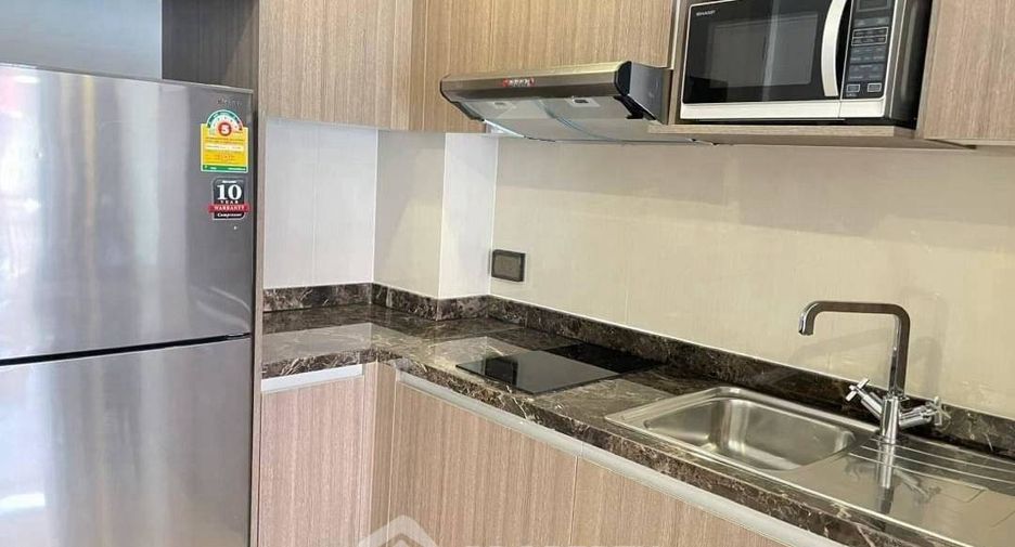 For rent 1 bed condo in Watthana, Bangkok