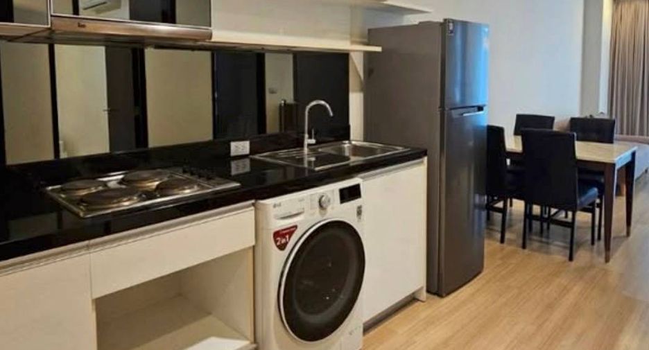 Condo en alquiler de 2 habitaciones en Khlong Toei, Bangkok