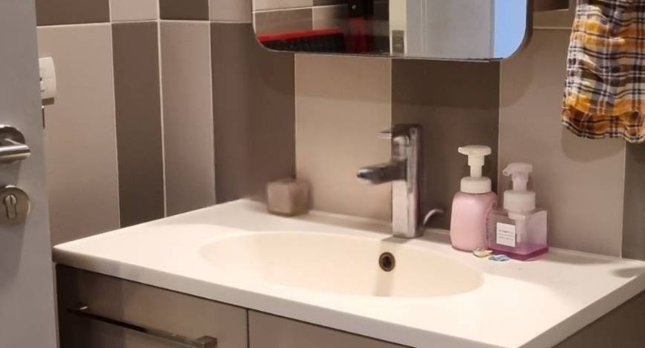 For rent 1 bed condo in Phaya Thai, Bangkok