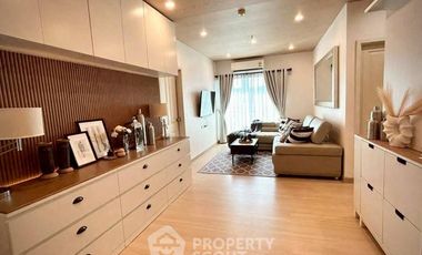 For rent 3 bedrooms condo in Huai Khwang, Bangkok