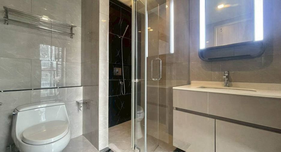 Wohnung zur Miete mit 2 Zimmer in Huai Khwang, Bangkok