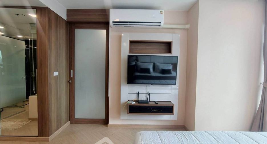 Condo en alquiler de 1 habitaciones en Sathon, Bangkok