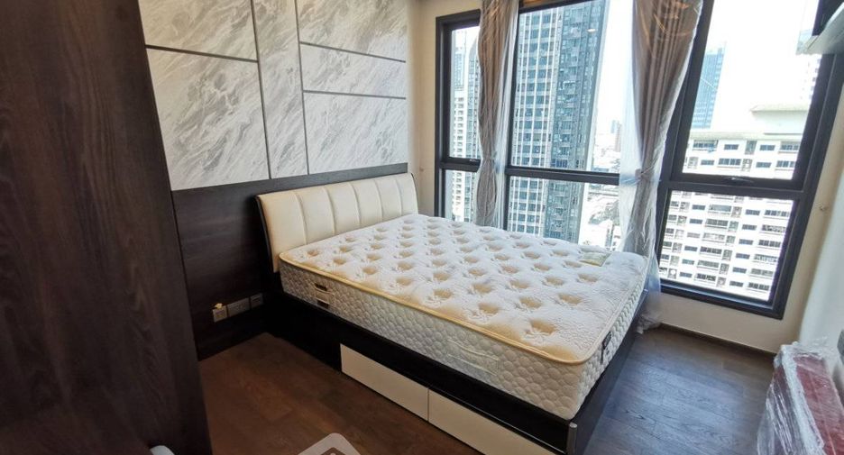 Condo en alquiler de 2 habitaciones en Pathum Wan, Bangkok