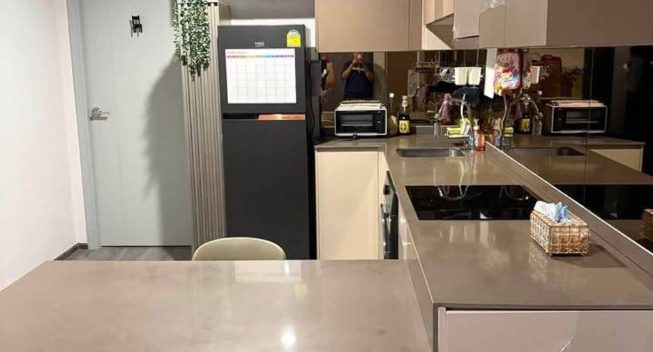 Condo en alquiler de 2 habitaciones en Bang Rak, Bangkok