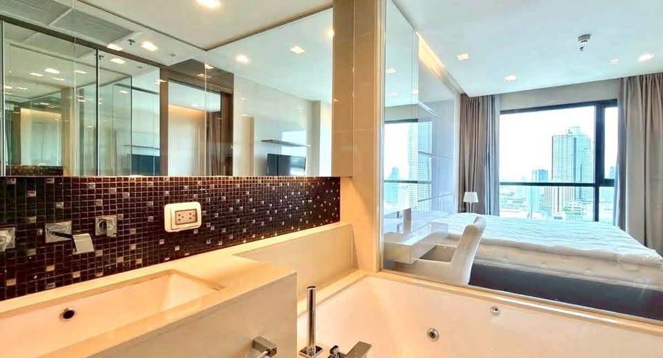 Condo en alquiler de 1 habitaciones en Sathon, Bangkok