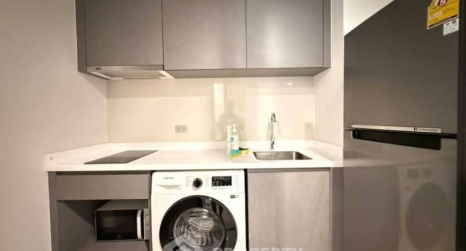 Wohnung zur Miete mit 1 Zimmer in Huai Khwang, Bangkok