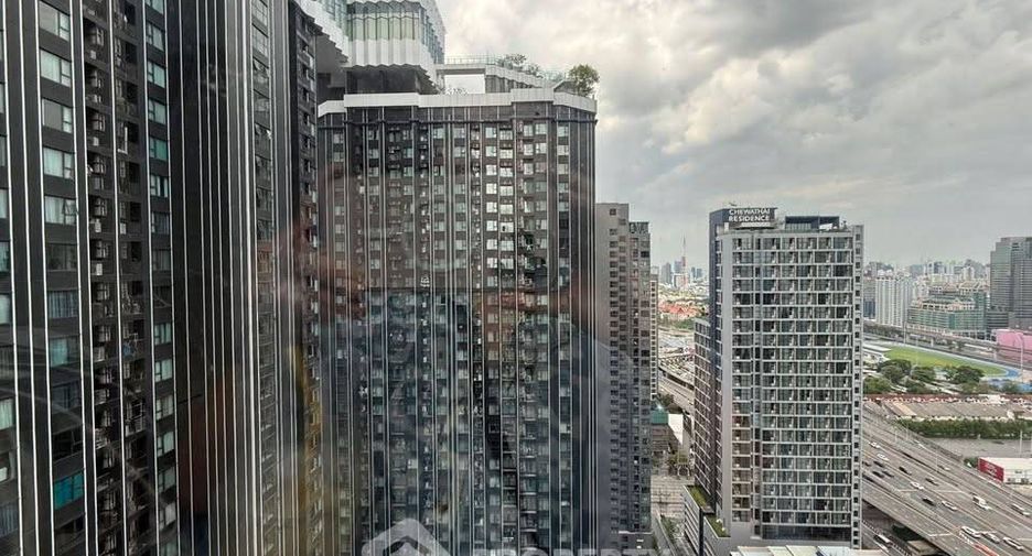 Wohnung zur Miete mit 1 Zimmer in Huai Khwang, Bangkok