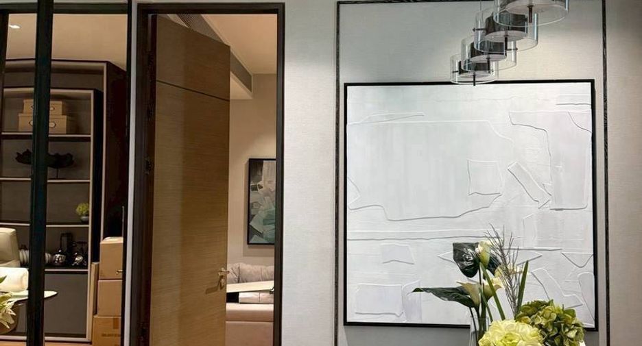 For rent 2 bedrooms condo in Pathum Wan, Bangkok