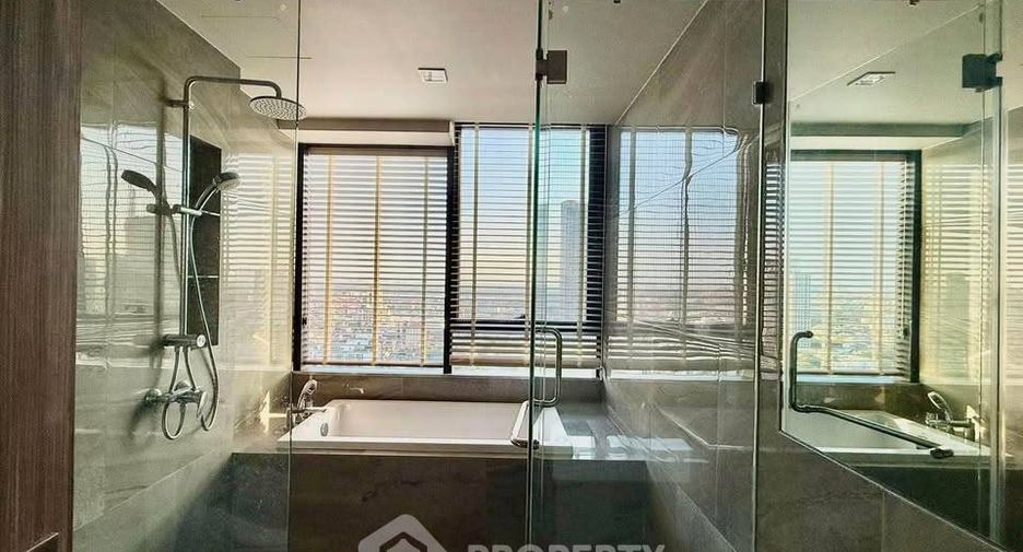 For rent 1 bed condo in Khlong Toei, Bangkok