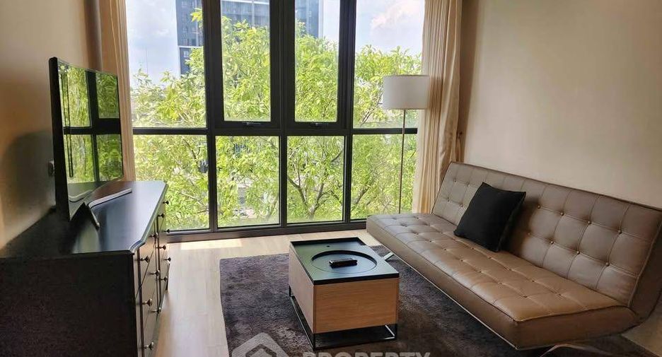 À louer 2 chambres condo à Bang Kapi, Bangkok