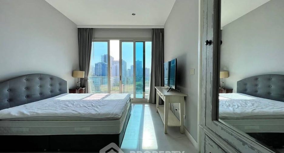 For rent 2 bedrooms condo in Pathum Wan, Bangkok