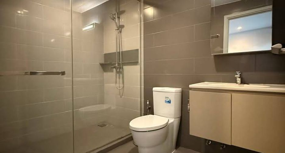 Wohnung zur Miete mit 1 Zimmer in Phra Khanong, Bangkok