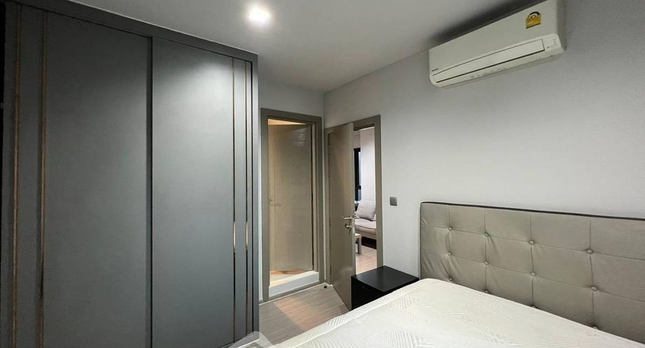 For rent 2 bedrooms condo in Huai Khwang, Bangkok