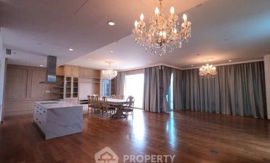Wohnung zur Miete mit 4 Zimmer in Pathum Wan, Bangkok