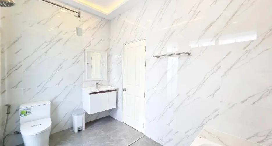 For sale 3 bedrooms house in Bang Lamung, Chonburi