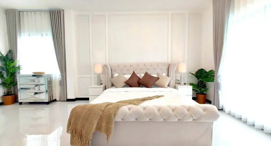 À louer et à vendre 4 chambres maison à East Pattaya, Pattaya